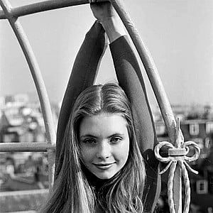 Judi Bowker