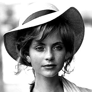 Judi Bowker