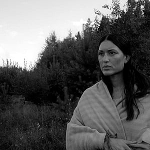 Julia Jones (Actress)
