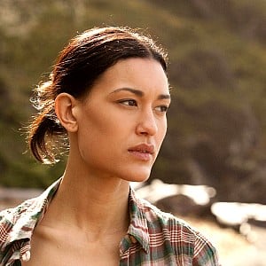 Julia Jones (Actress)