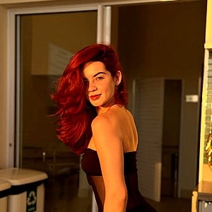 Julia Linhares