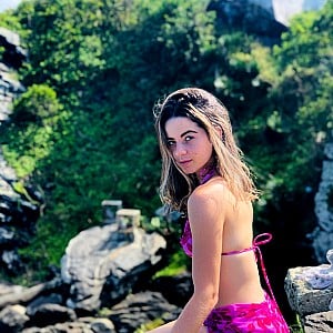Julia Linhares
