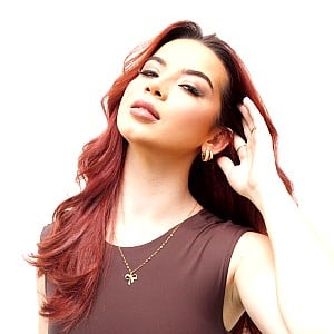 Julia Linhares