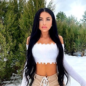 Julia Lynn Sandoval
