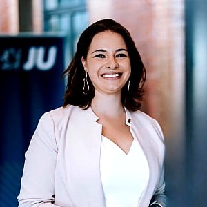 Julia Mayer (Politician)