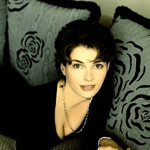 Julia Ormond