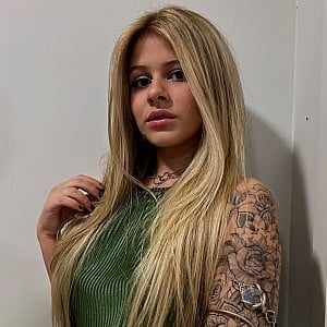 Julia Santos