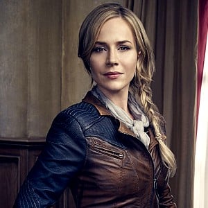 Julie Benz