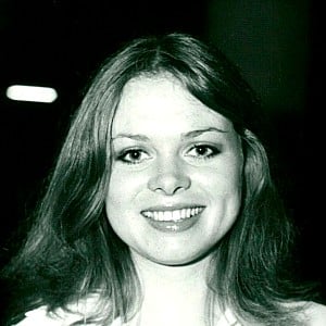 Julie Dawn Cole