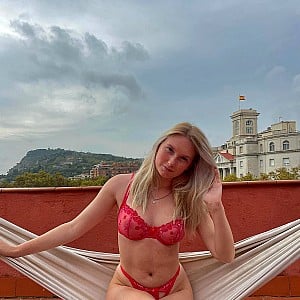 Julie Skov