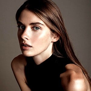 Juliet Searle