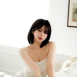 Kang Min-Ji