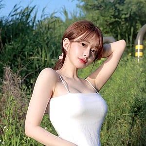 Kang Min-Ji