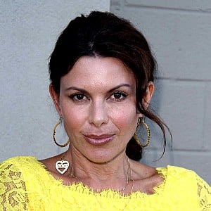 Kari Wuhrer