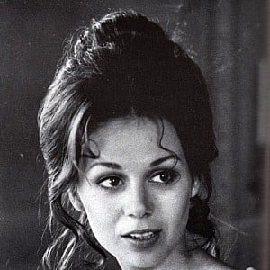 Kathryn Leigh Scott