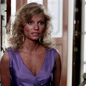 Kay Lenz