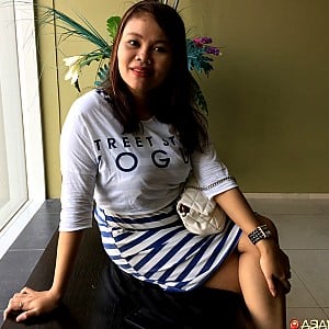 Kelly (Asian Sex Diary)