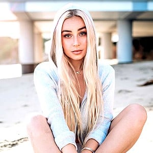 Kelly Lauren