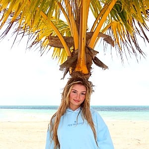 Kenzie Yolles