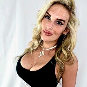 Kenziee Jay