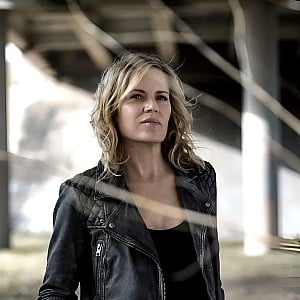 Kim Dickens
