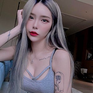 Kim Hee-yeon