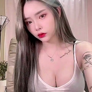 Kim Hee-yeon