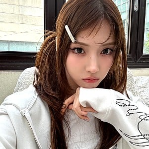 Kim Ji-woo (NMIXX)