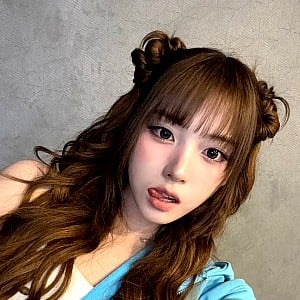 Kim Ji-woo (NMIXX)