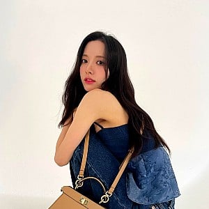 Kim Ji-yeon (WJSN)