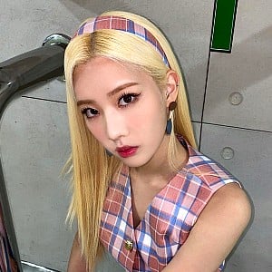 Kim Lip