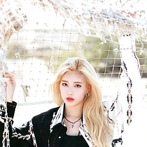 Kim Lip
