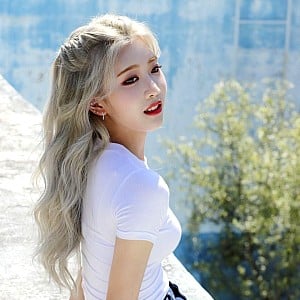 Kim Lip