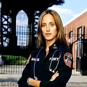 Kim Raver