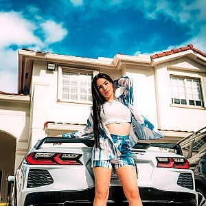 Kimberly Loaiza