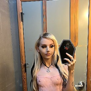 Kirsten Kaye