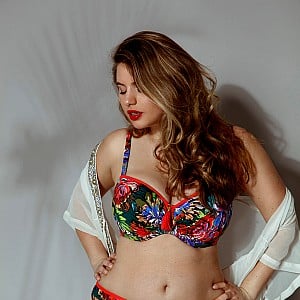 Kirsten Suzanne