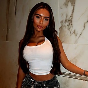 Kirsty Isobel