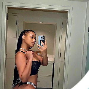 Kiyomi Leslie