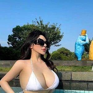 Koi Yuanyuan