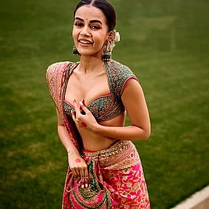 Komal Pandey