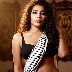 Komal T