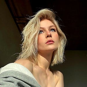 Kris Collins