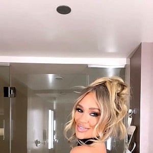 Kristen Louelle