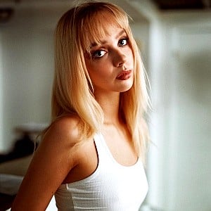 Kristin Linkletter