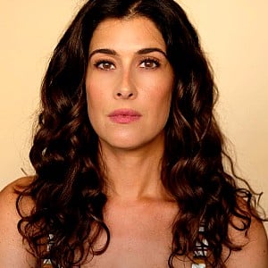 Krizia Bajos