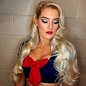 Lacey Evans