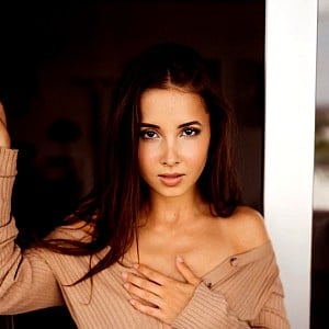 Lara Kimpel
