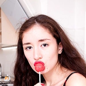 Lara Lee