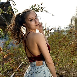 Lara Loony